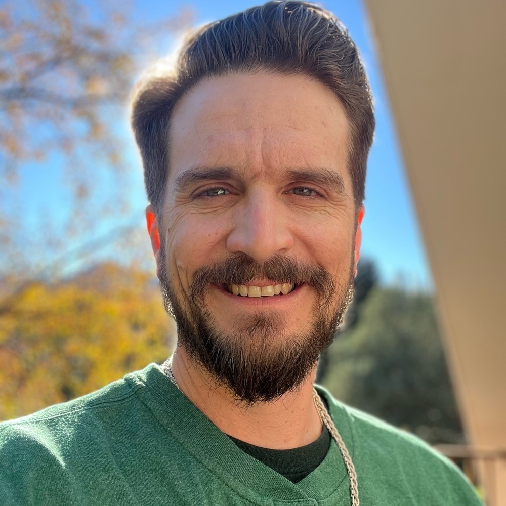 Meet your Posher, Adam